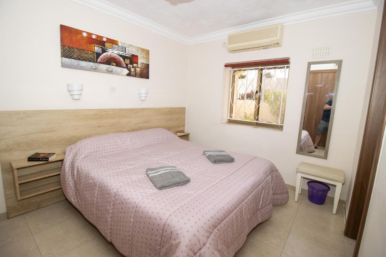 Tranquil Villa Apartments Units Mellieha Ngoại thất bức ảnh
